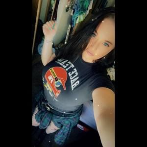 Meet your Posher, Meagan